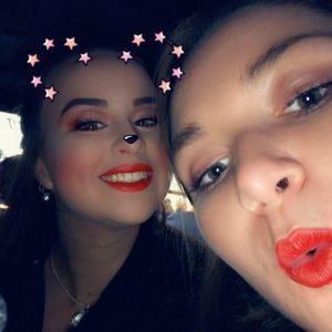 Meet your Posher, Brooke